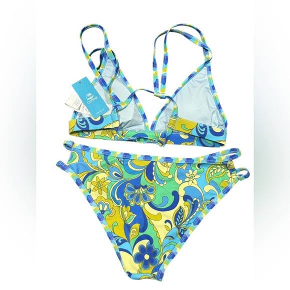 Cupshe Mix-Print Cross Back Bikini Top & Cut-Out Bottoms Set - Picture 4 of 4